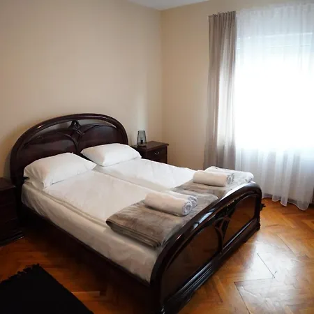 Kula Apartment